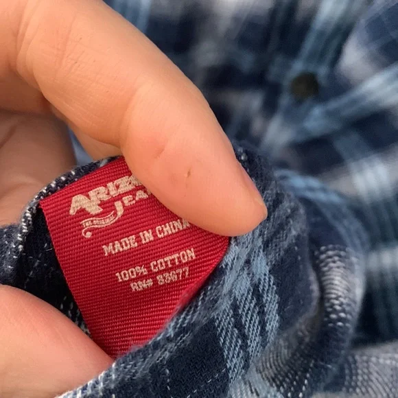 Arizona Jeans Blue Plaid Button Up Size Medium - Picture 4 of 6